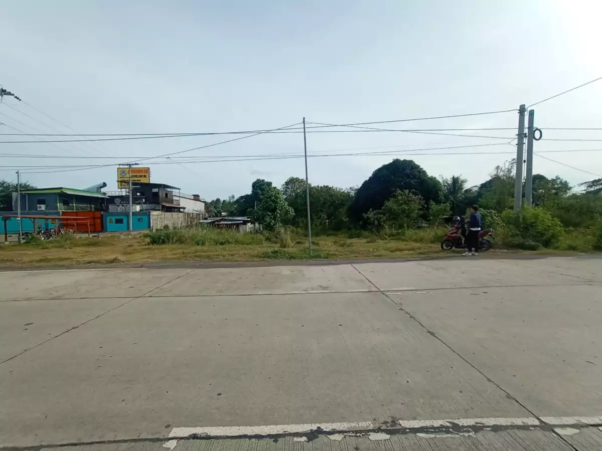 Commercial lot for sale in General Santos City — Commercial Lot in General Santos City Circumferential Road, General Santos City, South Cotabato — Photo 6