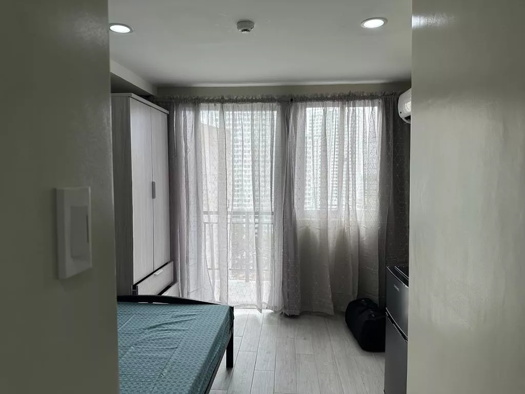 FULLY FURNISHED STUDIO UNIT FOR RENT NEAR AYALA — Studio in Mandaue City, Philippines — Photo 6
