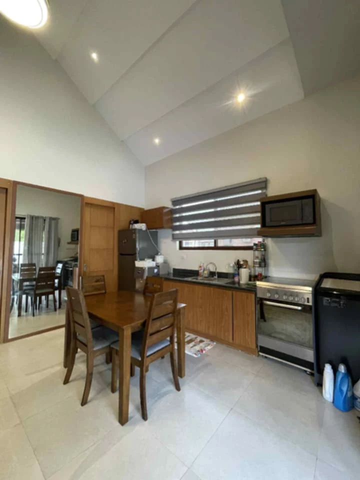 House and Lot for sale FULLY FURNISHED — Beach House / Resort in Danao, Cebu, Philippines — Photo 2
