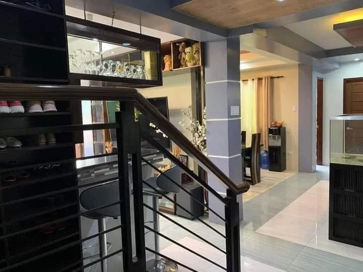 4 BEDS GLASS HOUSE NEAR DOWNTOWN AREA — House and Lot in Talomo, Davao City, Davao del Sur — Photo 2