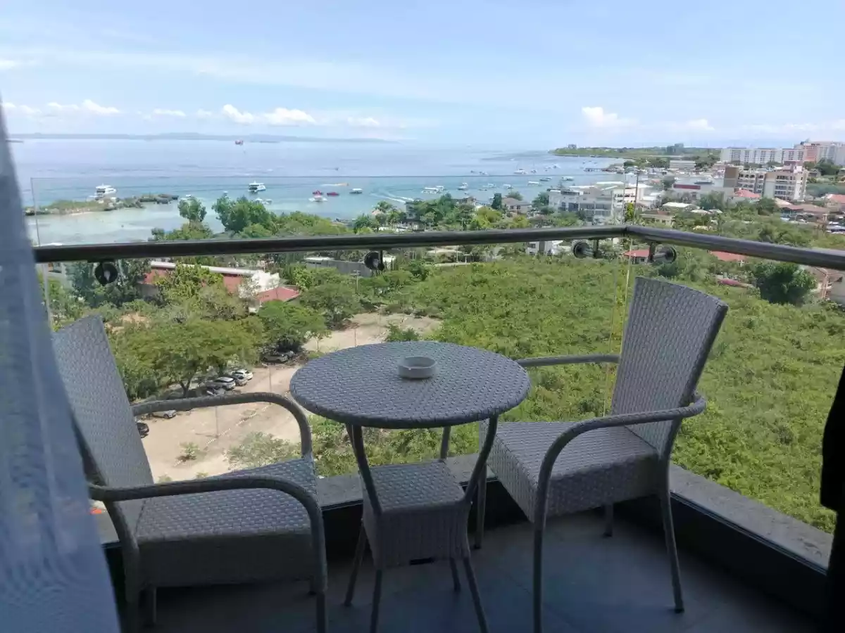 Tambuli Resort and Spa for rent — 2 Bedrooms in Lapu-Lapu City, Central Visayas, Philippines — Photo 3