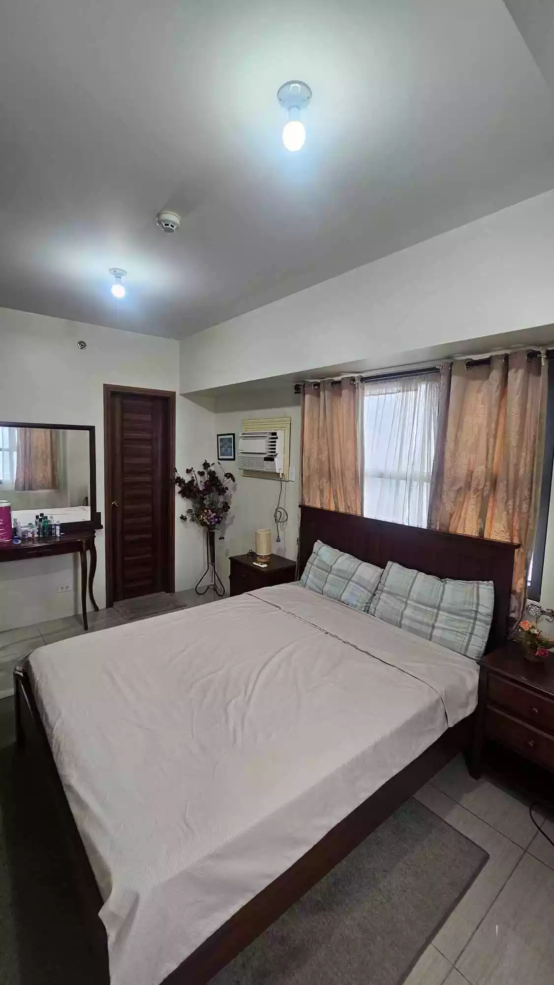 2 BEDROOMS CONDOMINIUM IN HORIZON 101, CEBU — 2 Bedrooms in Cogon Ramos, Cebu City, Cebu — Photo 5
