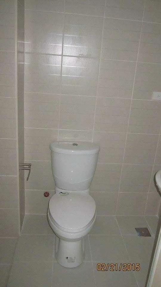 For Sale 1-bedroom with Balcony Near Glorietta, St. Andrew's Parish, Power Plant Mall, Greenbelt, Makati Medical Center, Makati Metro Manila — 1 Bedroom in Makati City, Metro Manila, 1224 — Photo 3