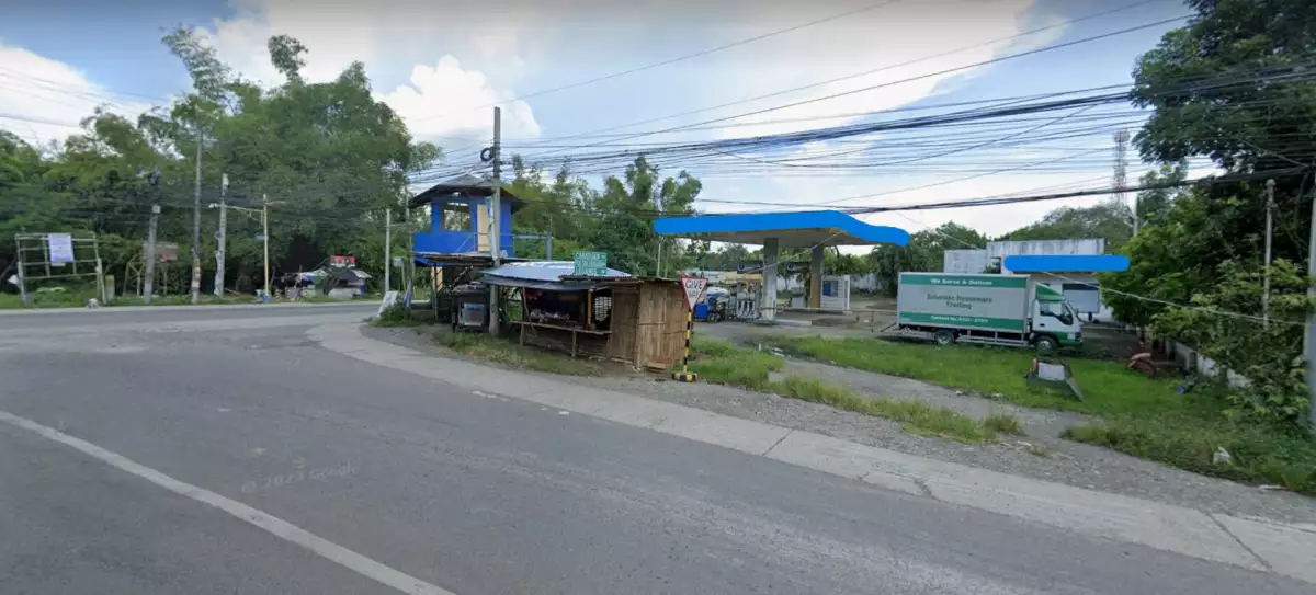 Gasoline Station and Lot For Sale — Commercial Lot in Santa Barbara, Iloilo, Philippines — Photo 4