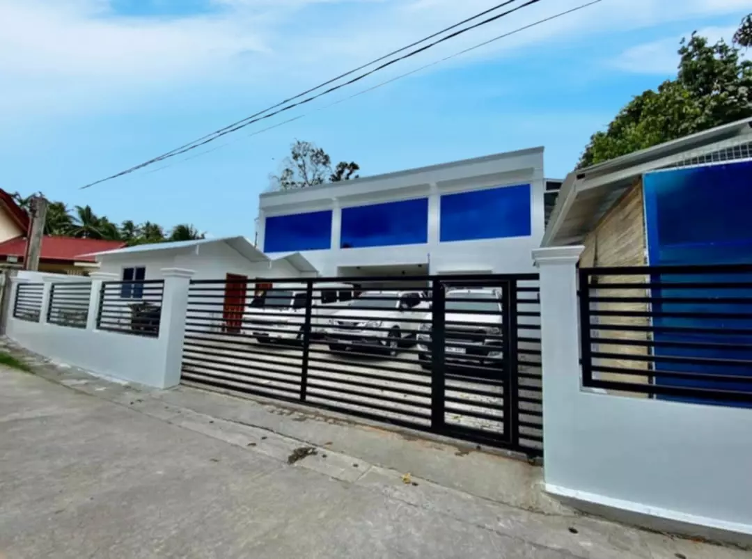 Lot For SALE with 2 storey Bldg — Commercial Lot in Dumaguete, Negros Oriental, Philippines — Photo 2