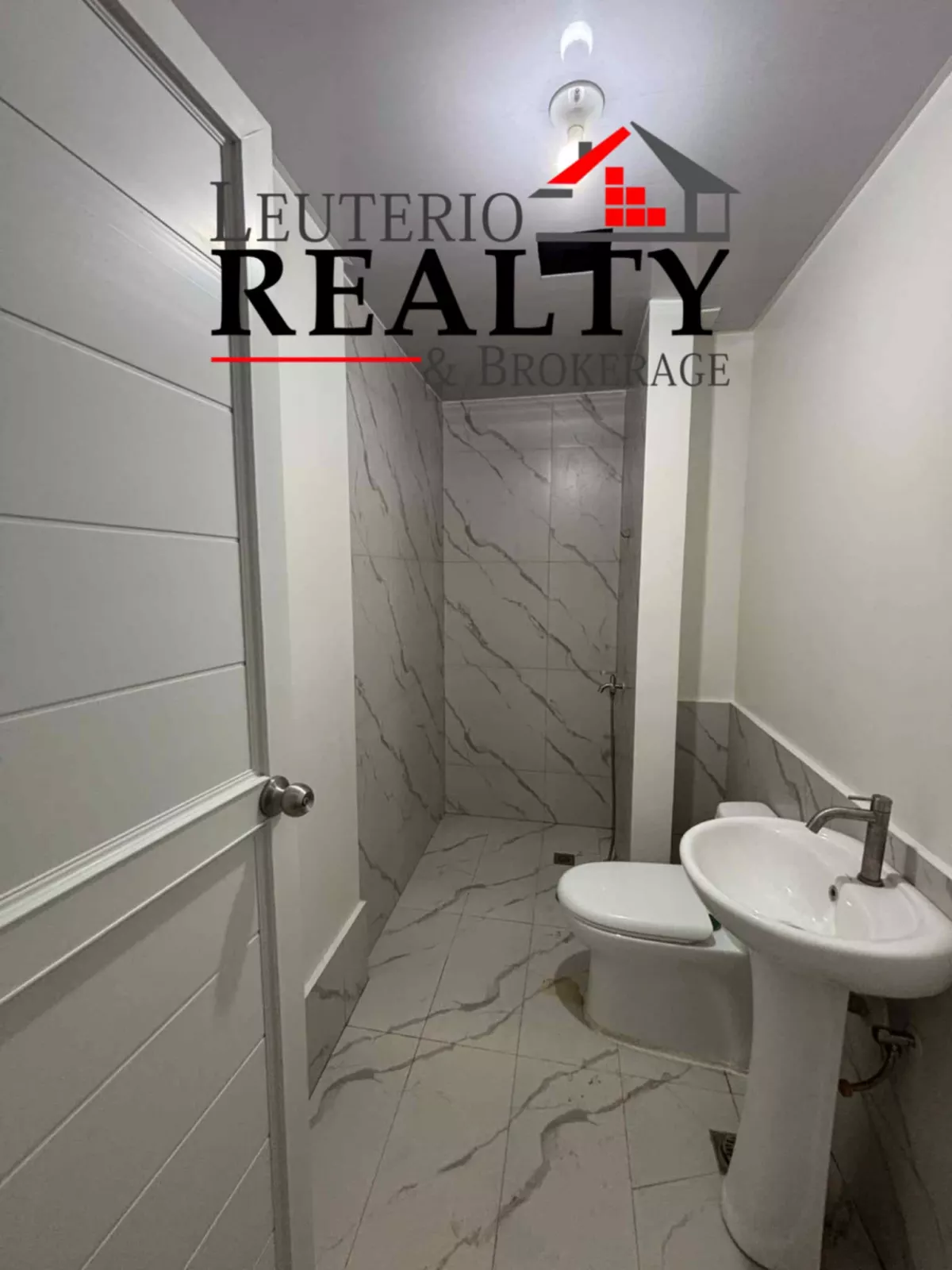 2 BR CONDO FOR SALE/FOR ASSUME BALANCE — 2 Bedrooms in Blumentritt Street, Naga City, Camarines Sur — Photo 6