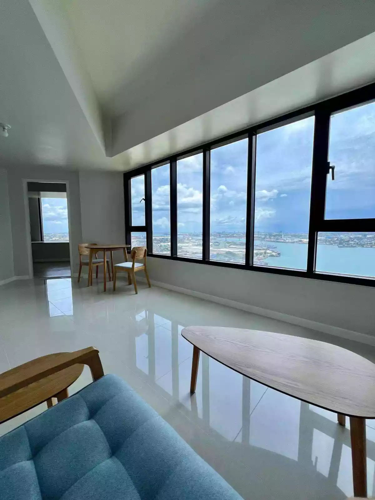 For Rent: Brand New 1 Bedroom Mandani Bay Suites Tower 2 — 1 Bedroom in F.E. Zuellig Avenue, Mandaue City, Philippines — Photo 2