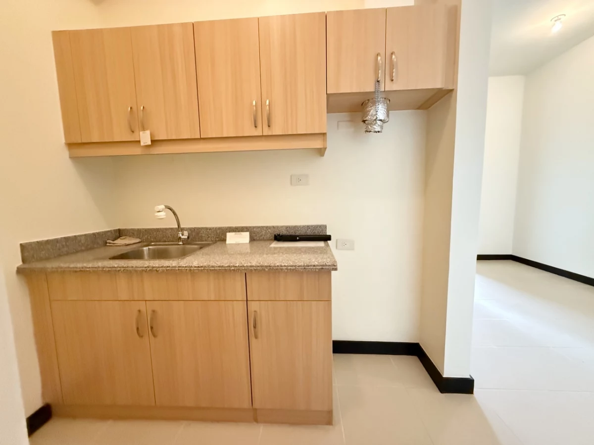 Brand New 2BR Penthouse Unit at Calathea Place by DMCI, Sucat Parañaque — 2 Bedrooms in Doctor Arcadio Santos Avenue, Parañaque, Metro Manila — Photo 2