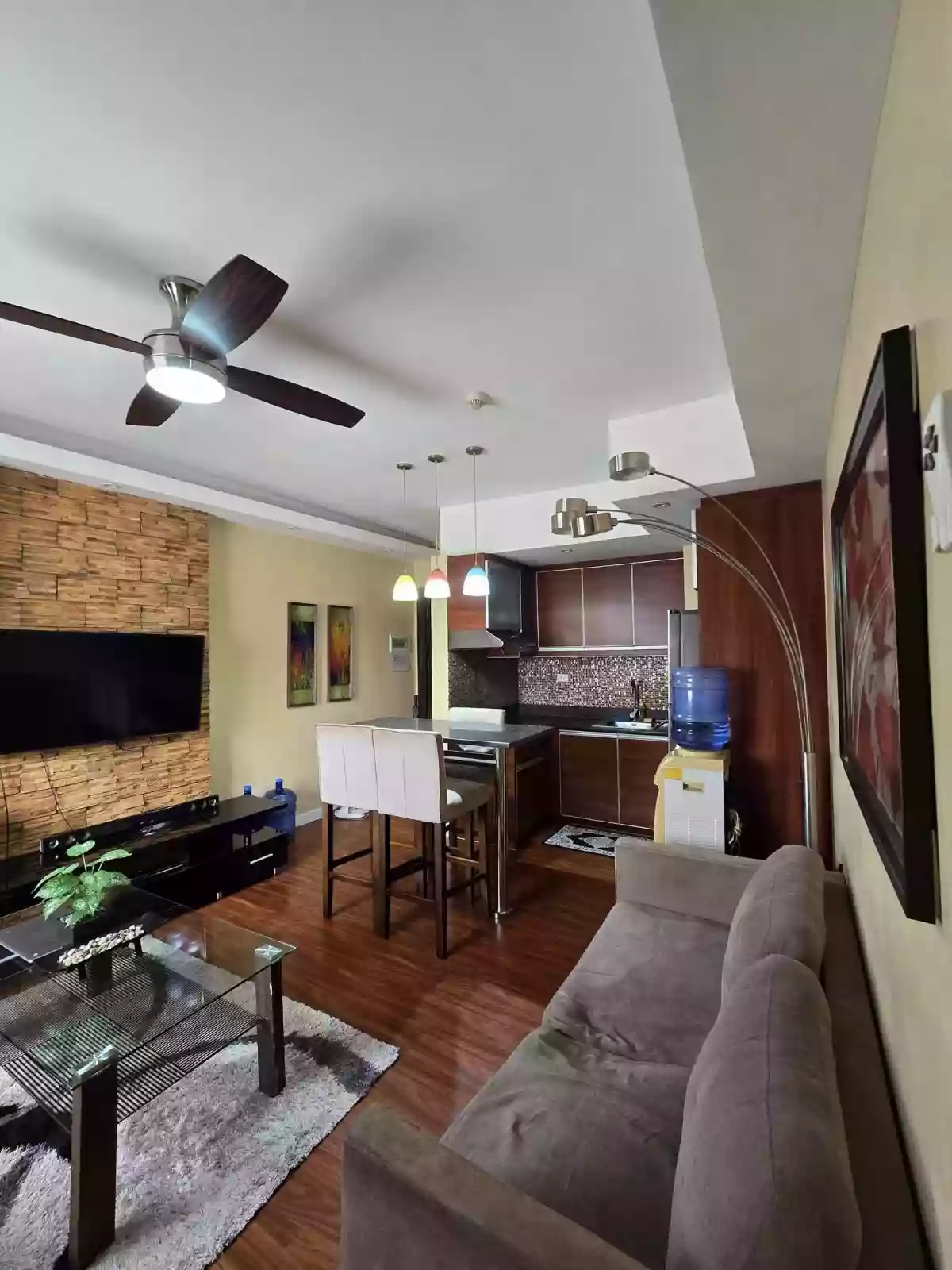 Fully-Furnished 1BR Condo with Parking Lot For Sale — 1 Bedroom in A. S. Fortuna Street, Mandaue City, Central Visayas — Photo 2