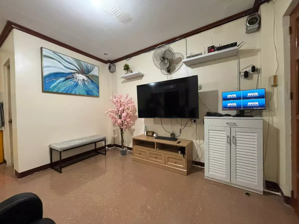 Open photo 24 of 28 — FOR SALE – Income-Generating Apartment + 3-Storey House