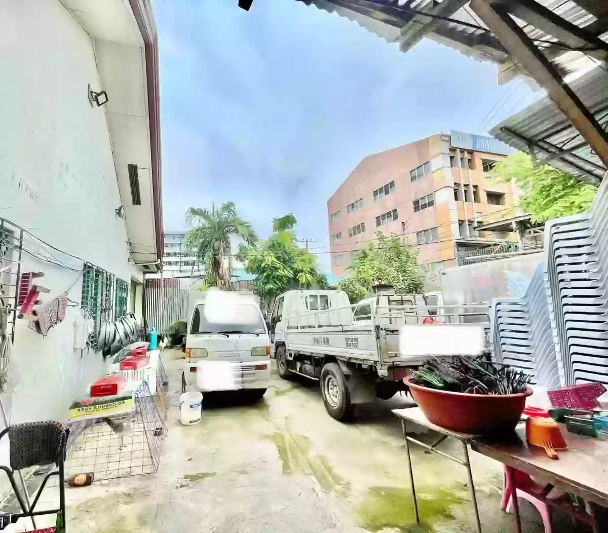INCOME GENERATING PROPERTY - CEBU CITY | BESIDE UNIVERSITY CEBU — House and Lot in Cebu City, Cebu, Philippines — Photo 5