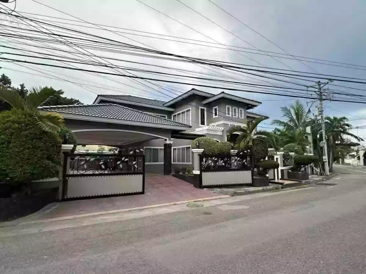 4-BEDROOM MEDITERRANIAN HOUSE FOR SALE Sto. Niño Village, Banilad, Cebu City