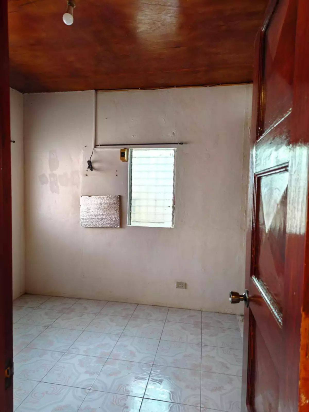 Open photo 17 of 18 — House and Lot for sale