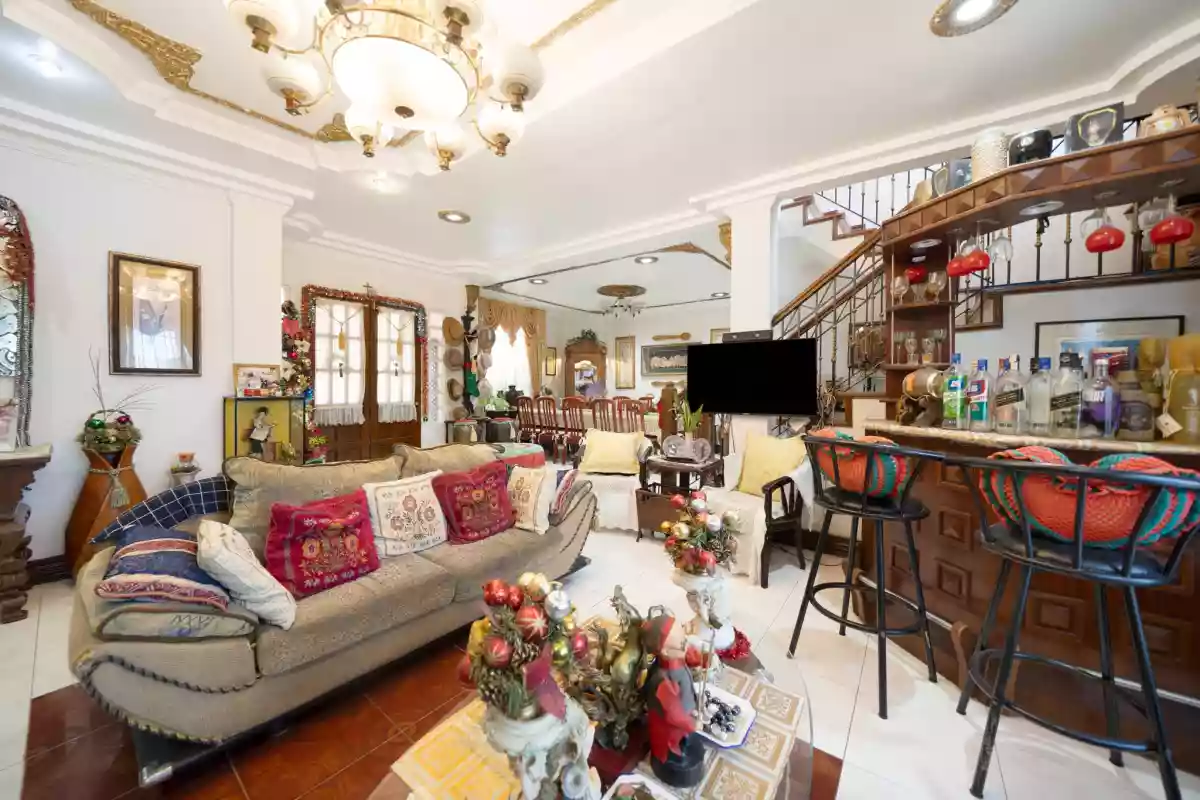 Open photo 14 of 23 — Rush sale 4 storey house and lot with seaview in Talisay City