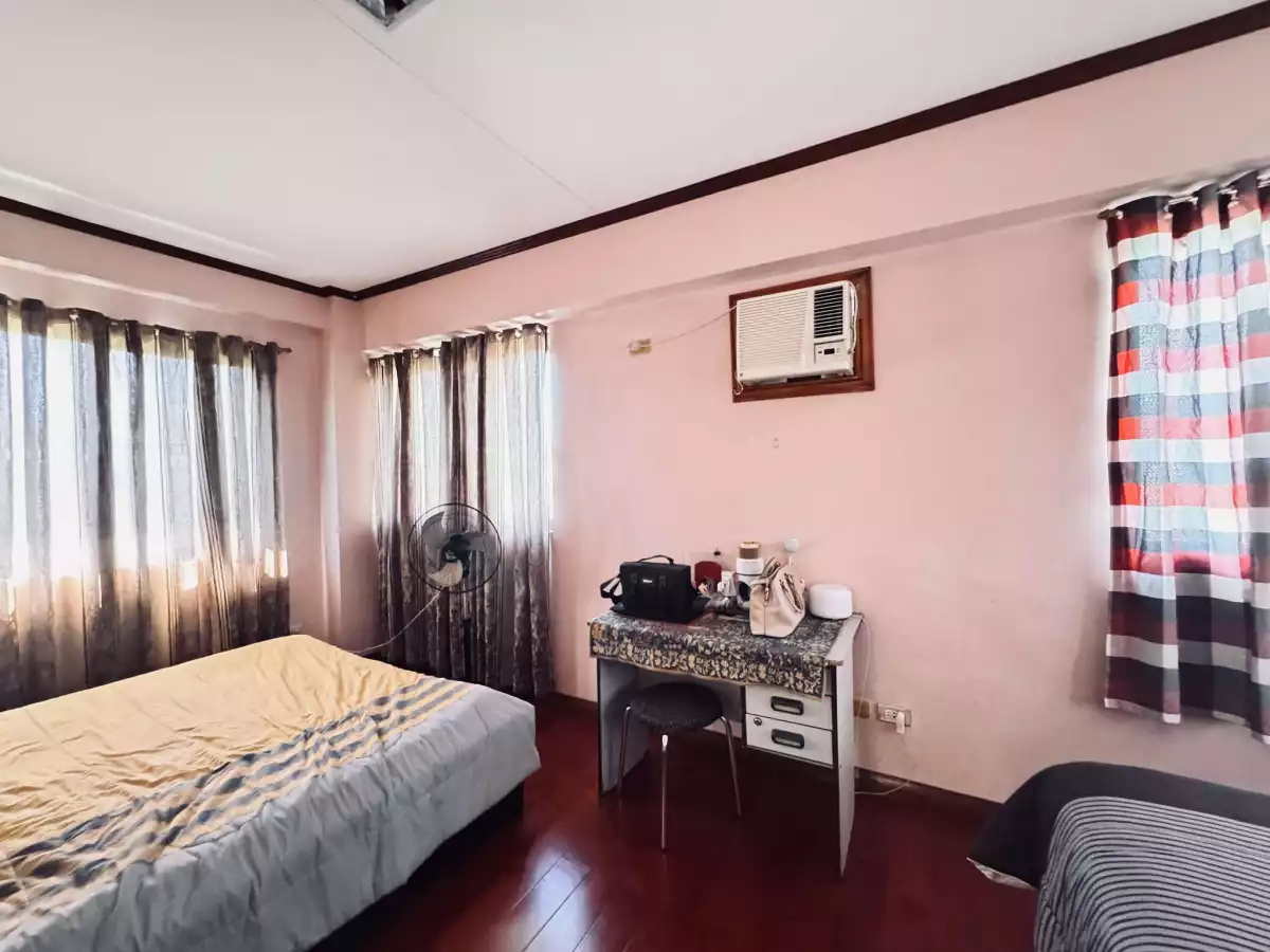 4-BEDROOM 2-STOREY HOUSE AND LOT IN CORONA DEL MAR, TALISAY CITY, CEBU — House and Lot in Talisay, Cebu, Philippines — Photo 4