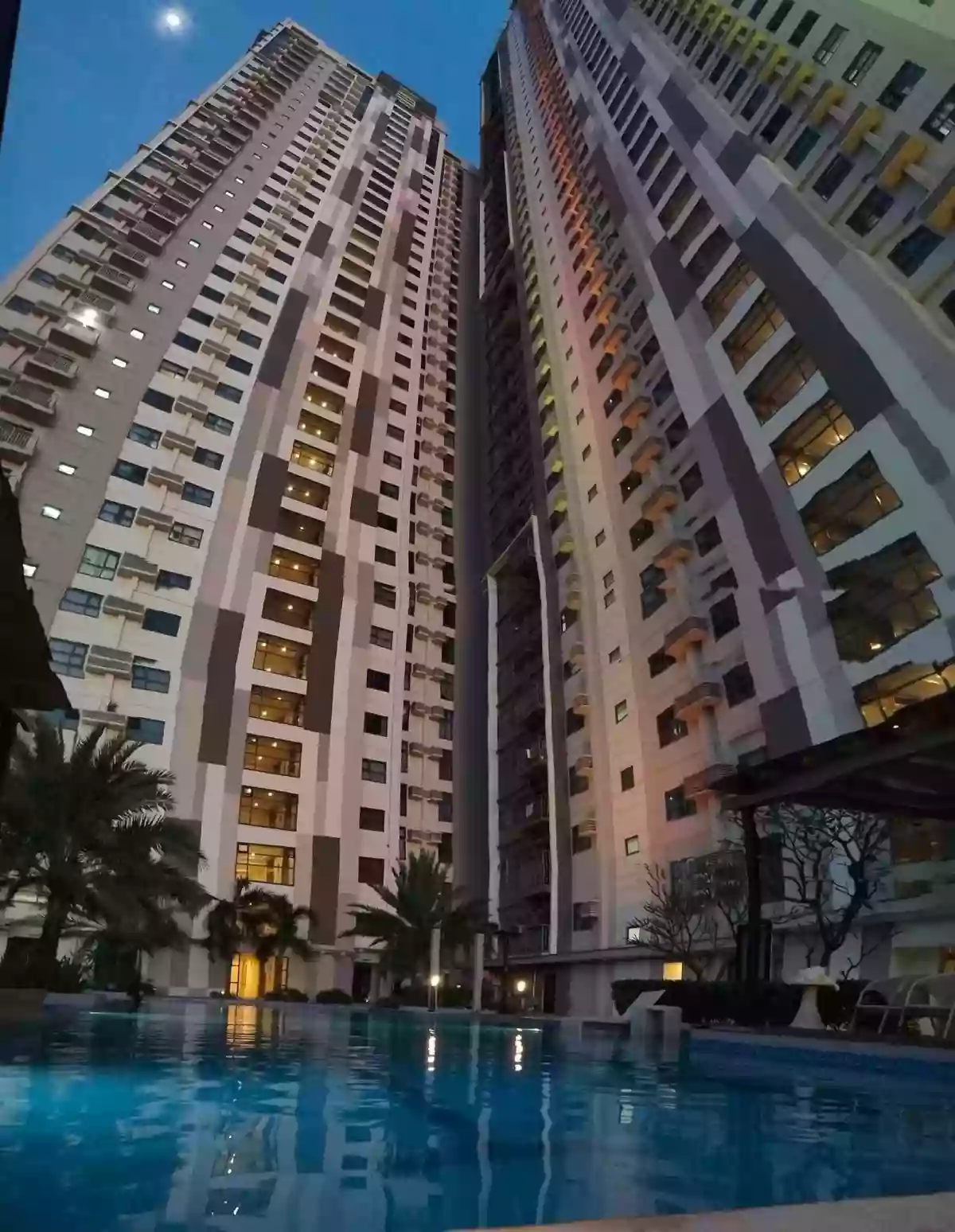 HORIZONS 101 CONDOMINIUM