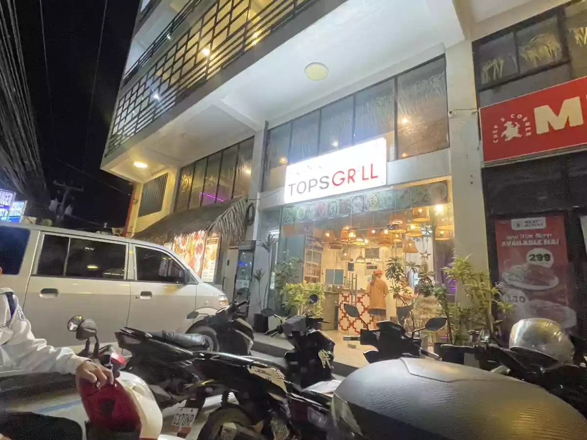 Commercial building for Sale — Building in Mactan, Lapu-Lapu, Cebu — Photo 2