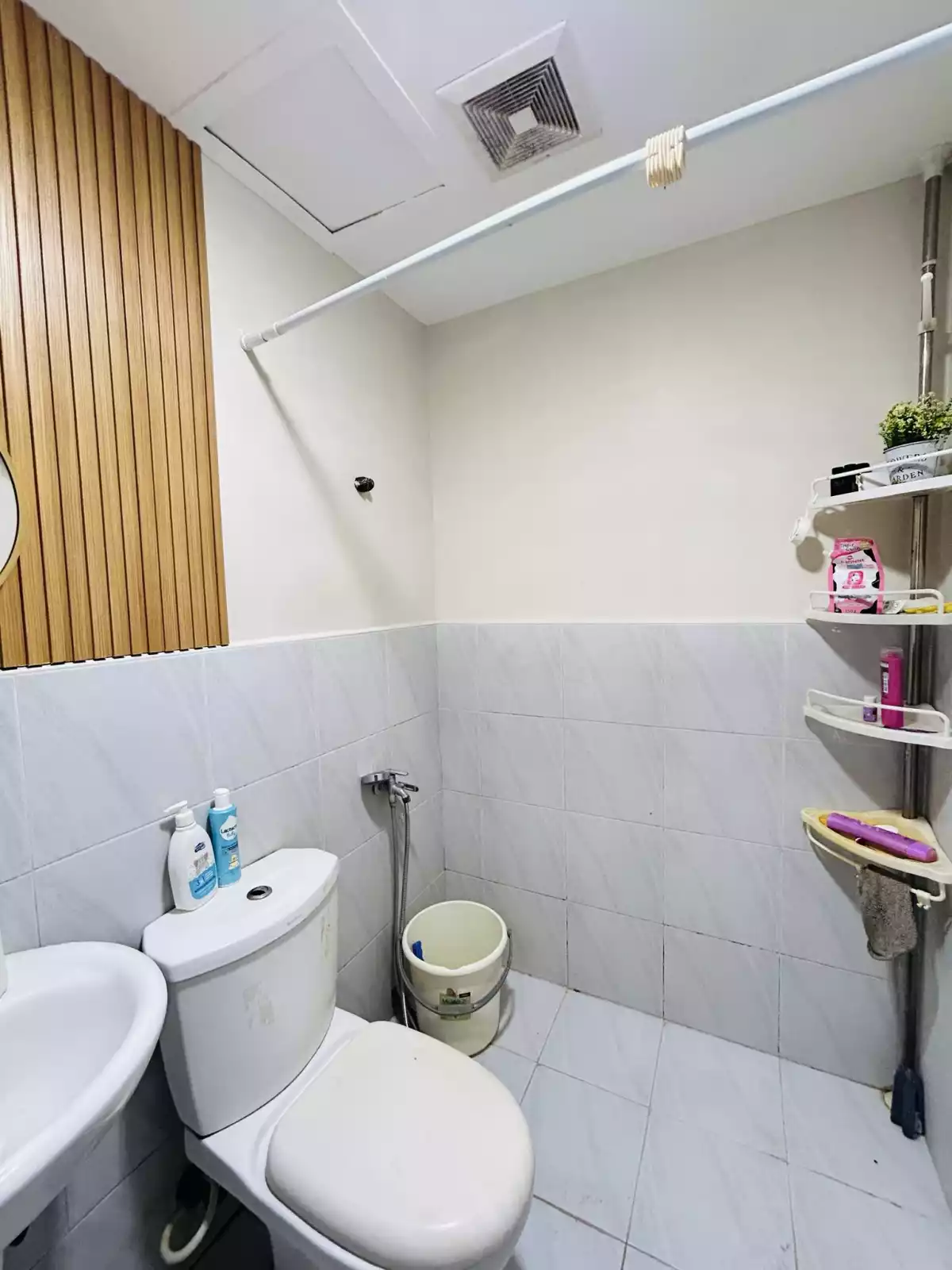 Condominium — Studio in Marigondon Beach Road, Lapu-Lapu City, Central Visayas — Photo 3