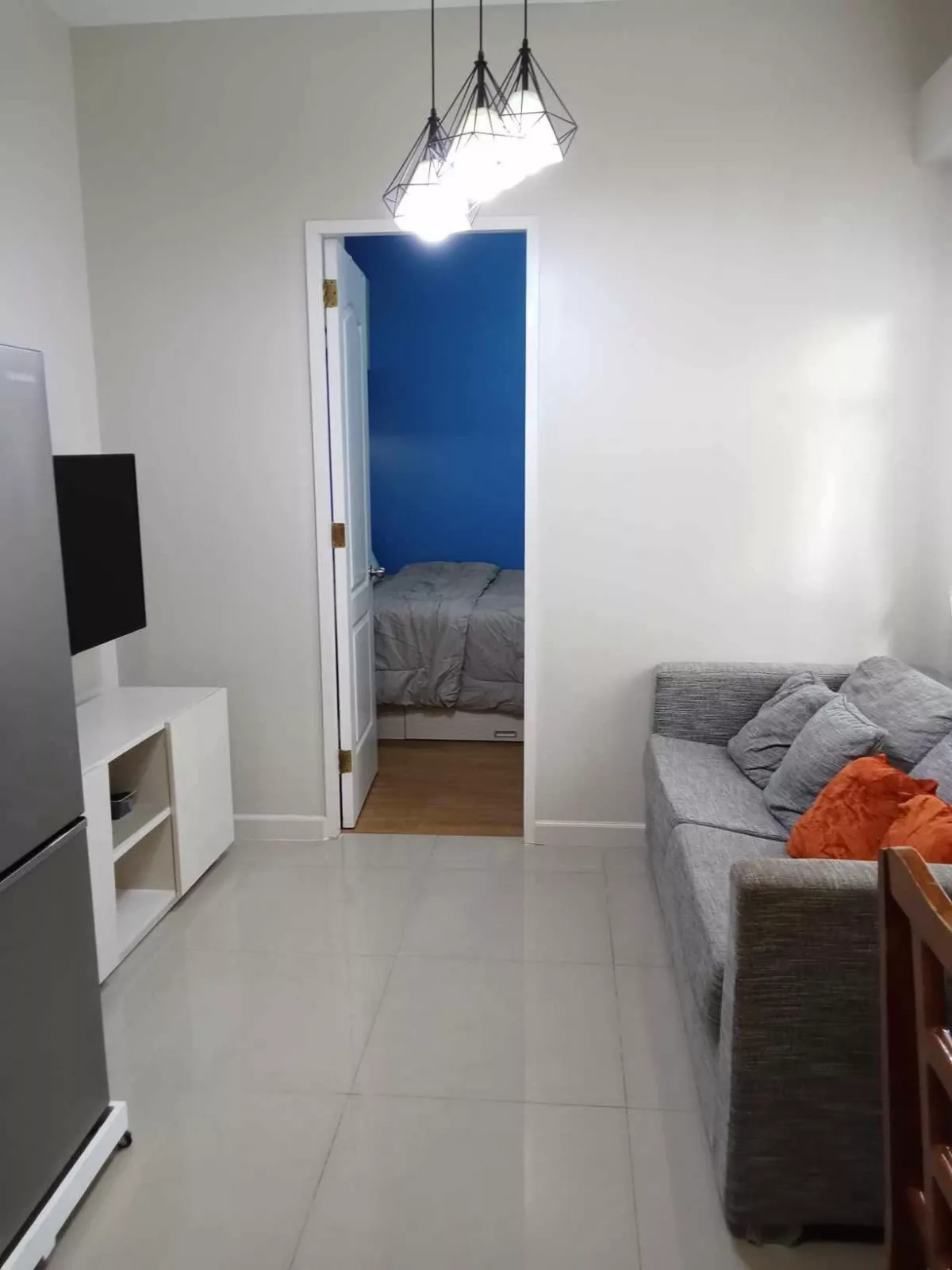 Open photo 11 of 12 — with parking one bedroom fully furnish in Labangon