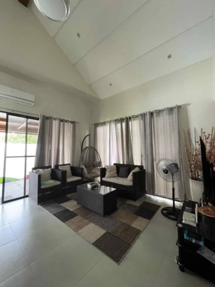 House and Lot for sale FULLY FURNISHED — Beach House / Resort in Danao, Cebu, Philippines — Photo 7