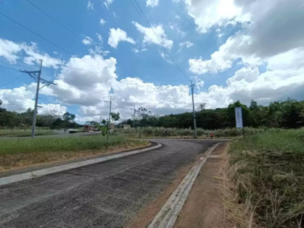 LOT FOR SALE AT THE GLADES TIMBERLAND — Residential Lot in San Mateo, Rizal, Rizal — Photo 3