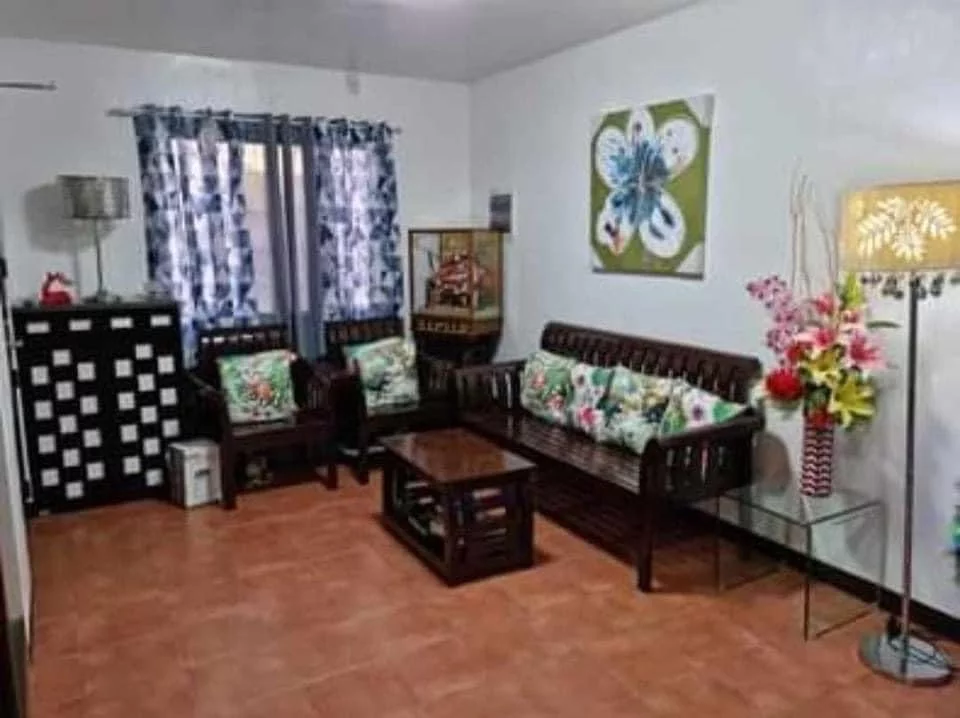 FULLY FURNISHED HOUSE FOR SALE Exclusive subdivision at Holy Family Village Along Gov. M.Cuenco Ave, Banilad Cebu city — House and Lot in Gov. M. Cuenco Avenue, Cebu City, Cebu — Photo 3