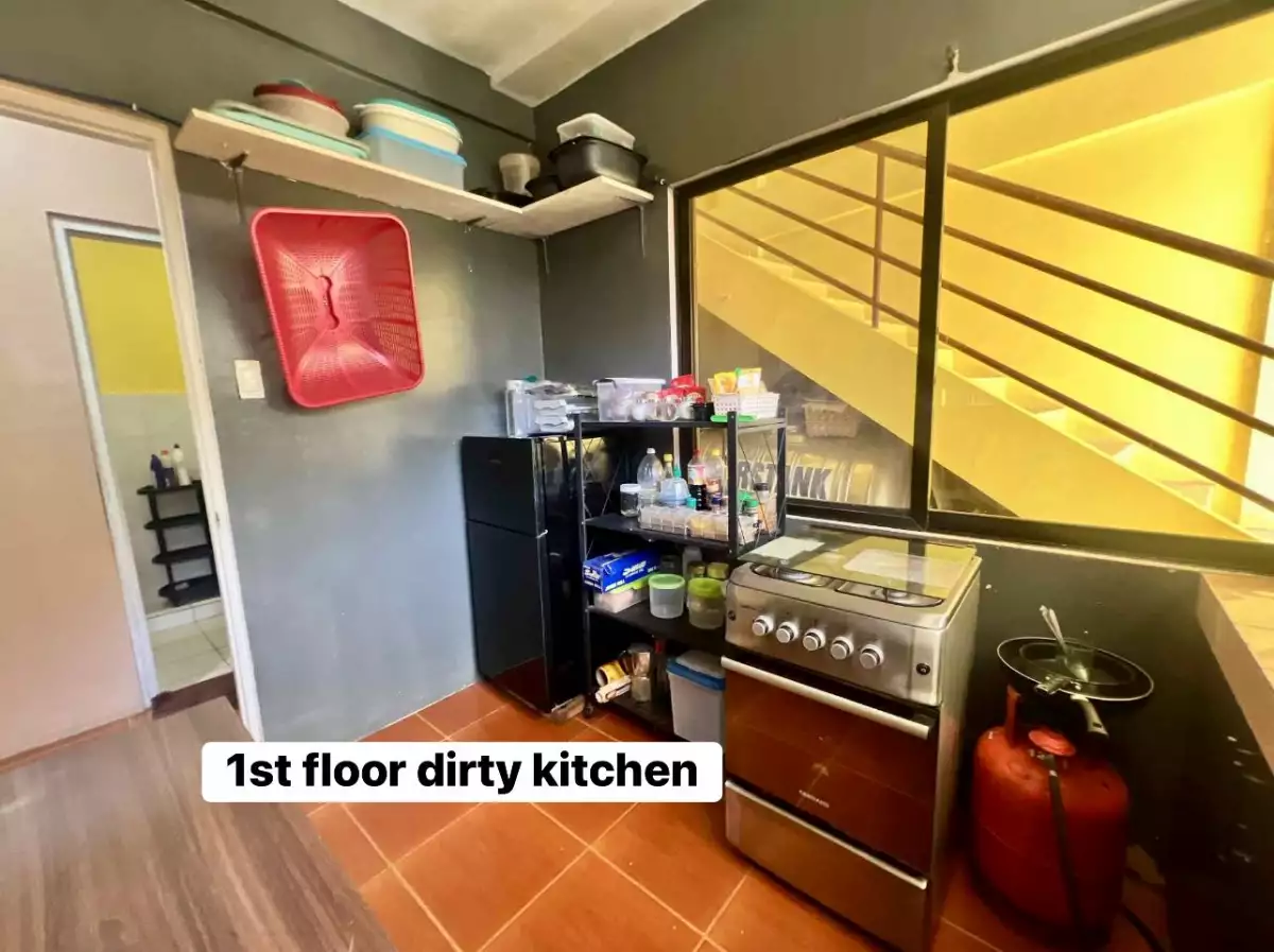 FOR SALE 3-STOREY HOUSE IN MANDAUE CEBU — Apartment in Mandaue, Cebu, Philippines — Photo 6