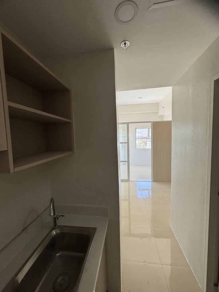 FOR ASSUME  1-BEDROOM UNIT WITH BALCONY HERE IN PRIMEWORLD POINTE LOCATED IN 1ST STREET LA GUARDIA, LAHUG CEBU CITY 6000, CEBU PHILIPPINES — 1 Bedroom in Cebu City, Cebu, Philippines — Photo 7