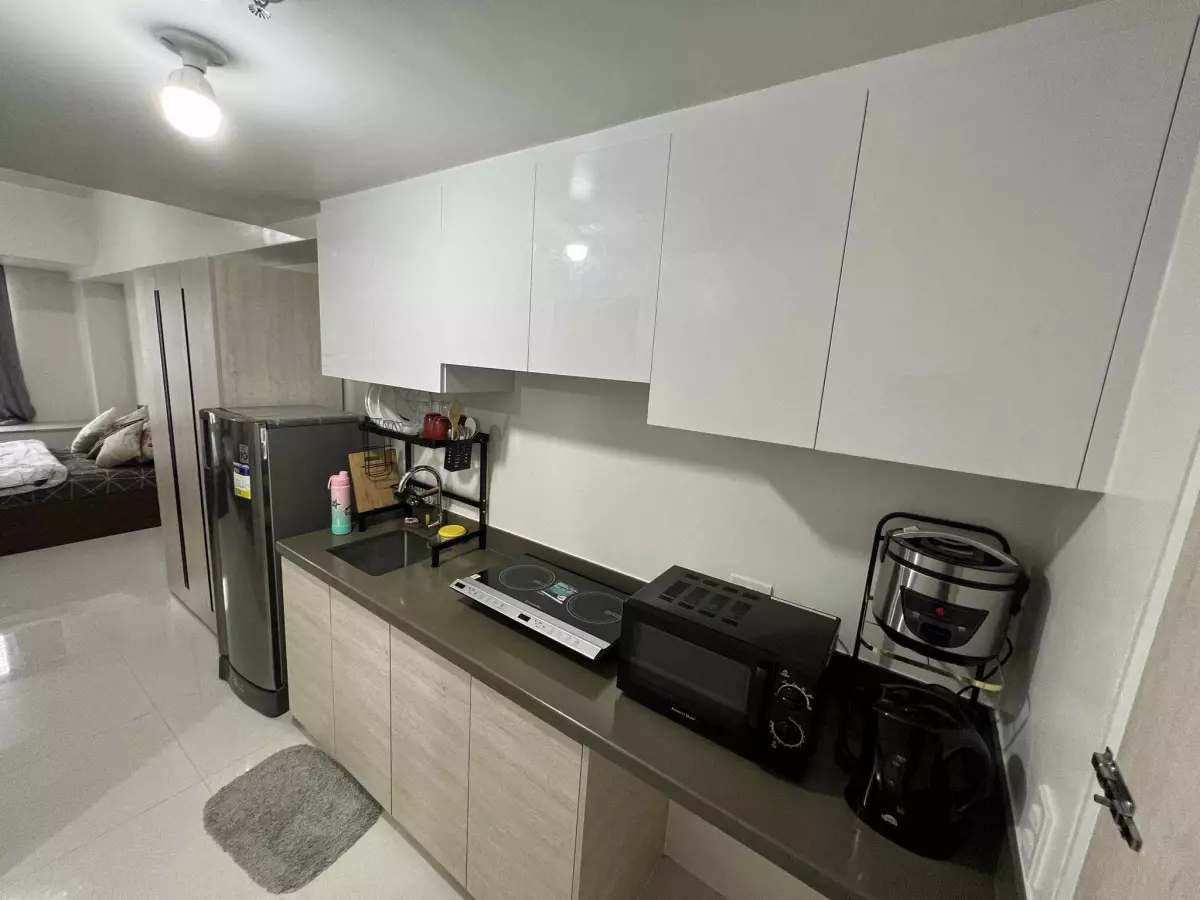 Mandani Bay Suites Studio Unit for Rent 