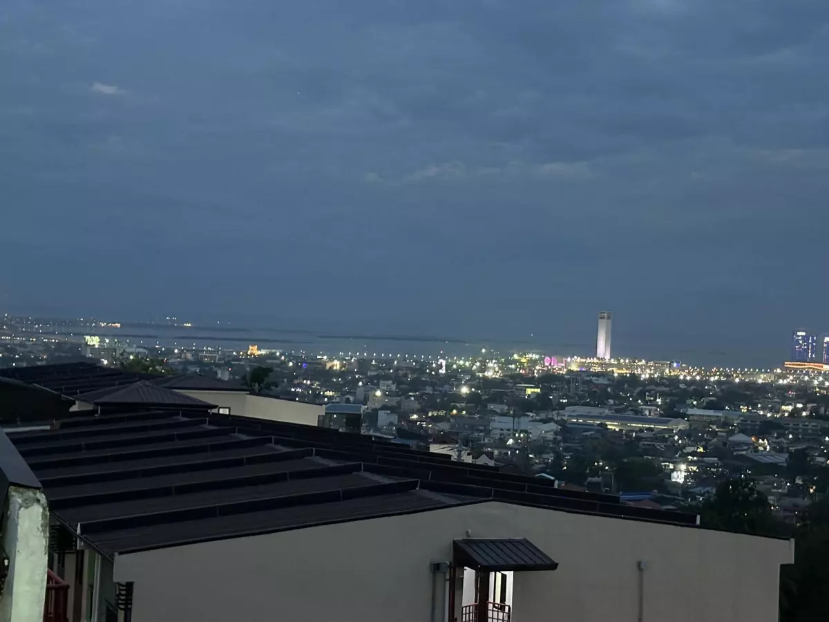 Open photo 12 of 14 — RUSH ASSUME: 2 BEDROOM CONDO UNIT WITH BALCONY