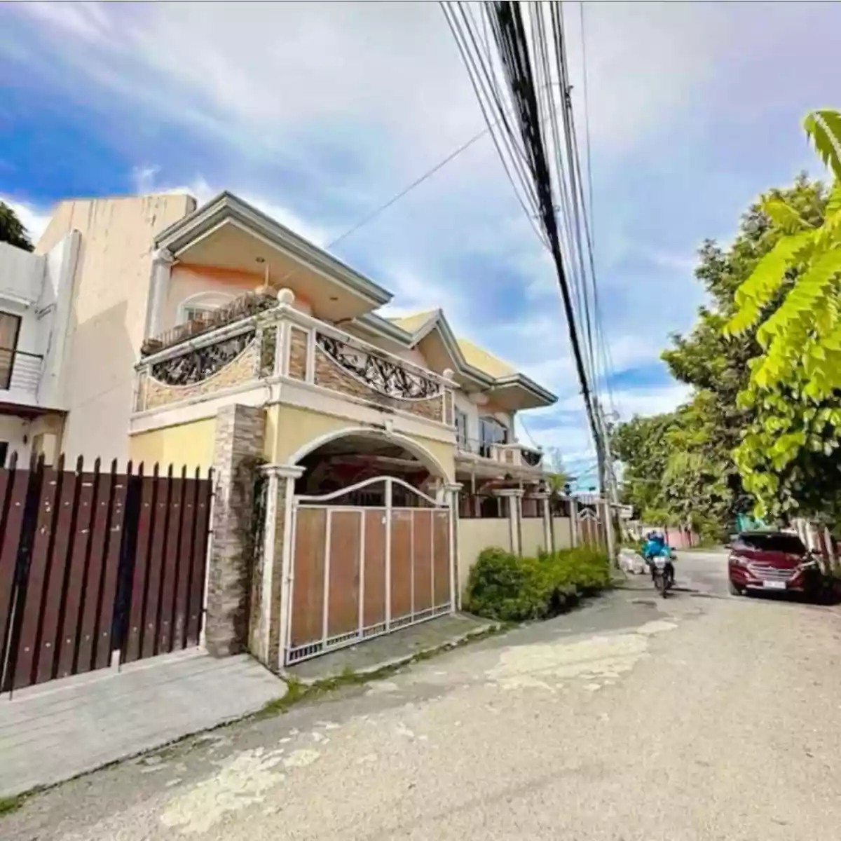 House and Lot For Sale in Guadalupe Cebu City — House and Lot in Jade Street, Cebu City, Cebu — Photo 2