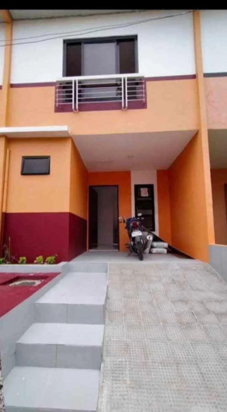 BRIA PILI TOWNHOUSE FOR RENT
