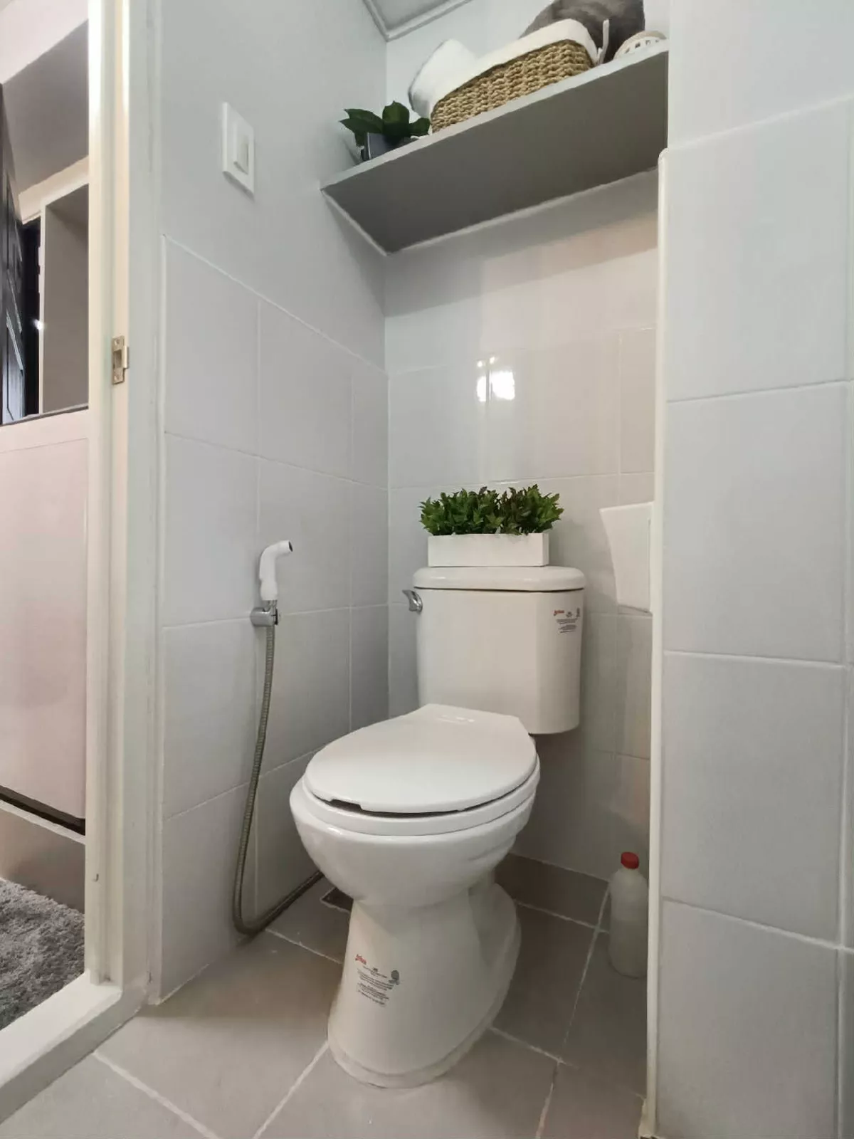 Open photo 15 of 20 — FOR SALE FULLY FURNISHED STUDIO UNIT WITH BALCONY WITH GREAT AMENITY VIEW