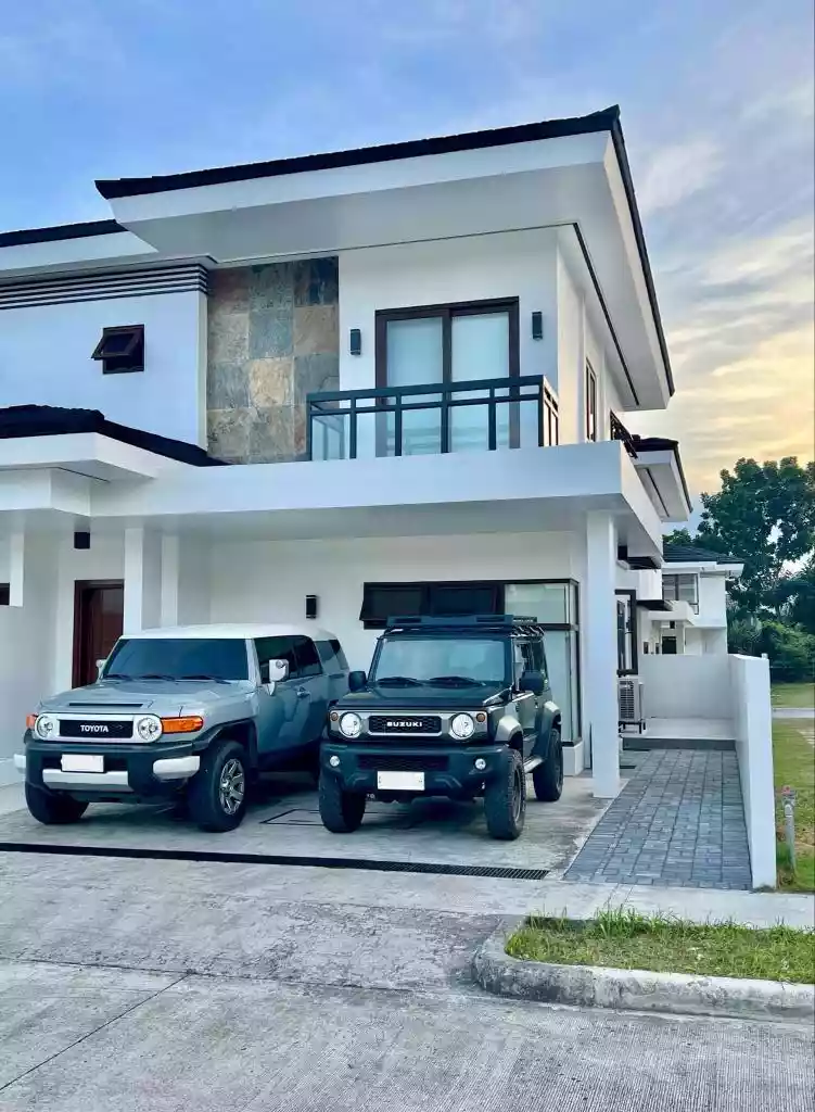 PRISTINA NORTH RESIDENCES DUPLEX FOR SALE!
