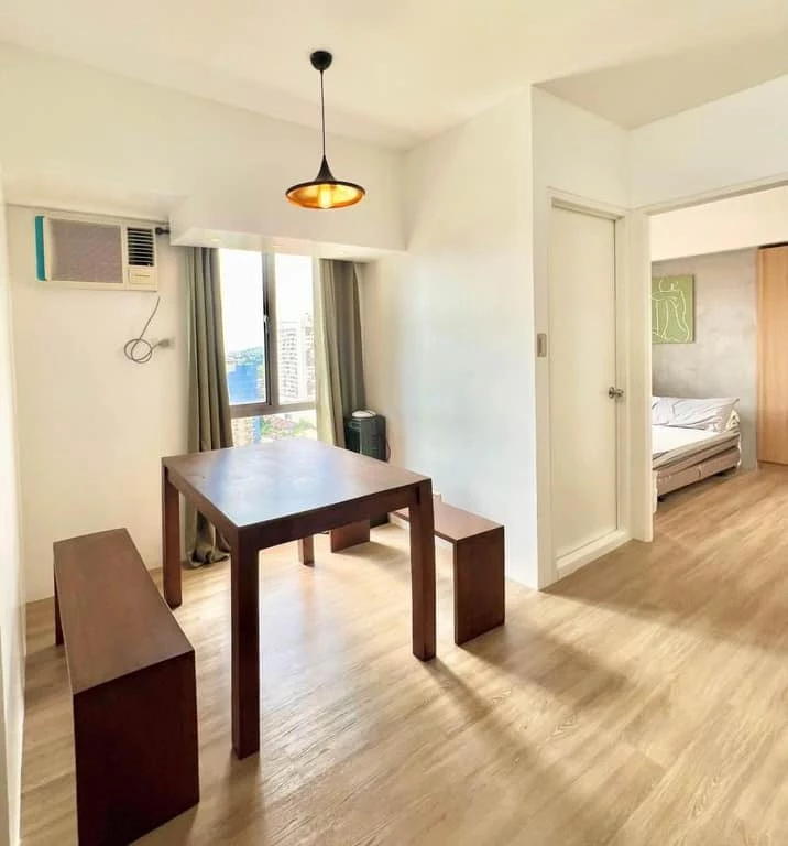 Open photo 13 of 14 — FOR SALE NEWLY RENOVATED FULLY FURNISHED 1 NEDROOM UNIT IN AVIDA TOWER ITPARK CEBU