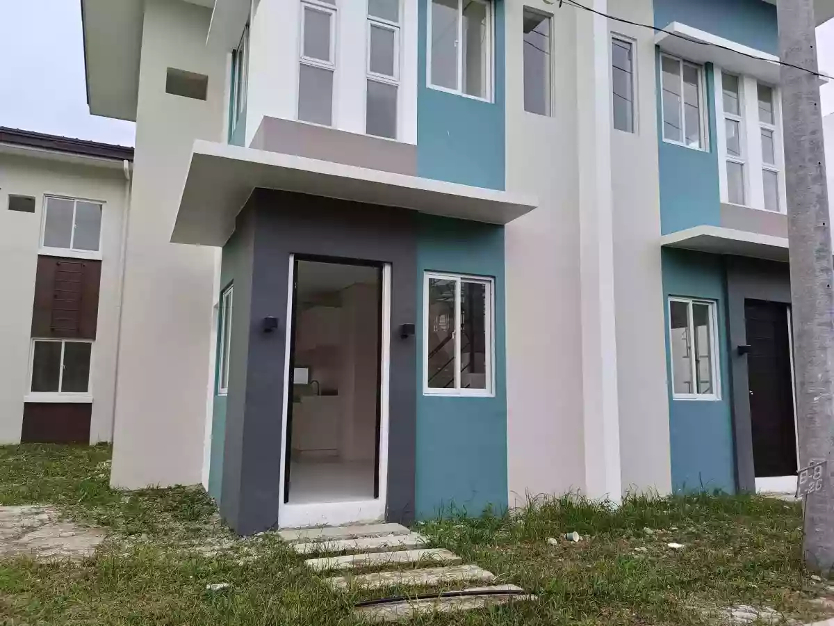 Assume 500k House and Lot! — House and Lot in Bago City, Negros Occidental, Philippines — Photo 5