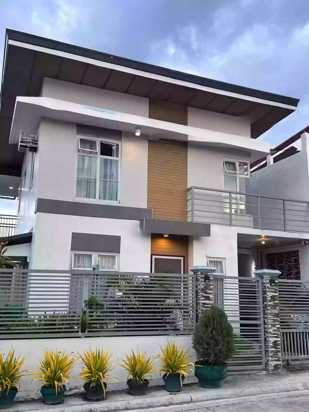 For Rent – Fully Furnished 3-Bedroom Home — House and Lot in Minglanilla, Cebu, Philippines — Photo 2