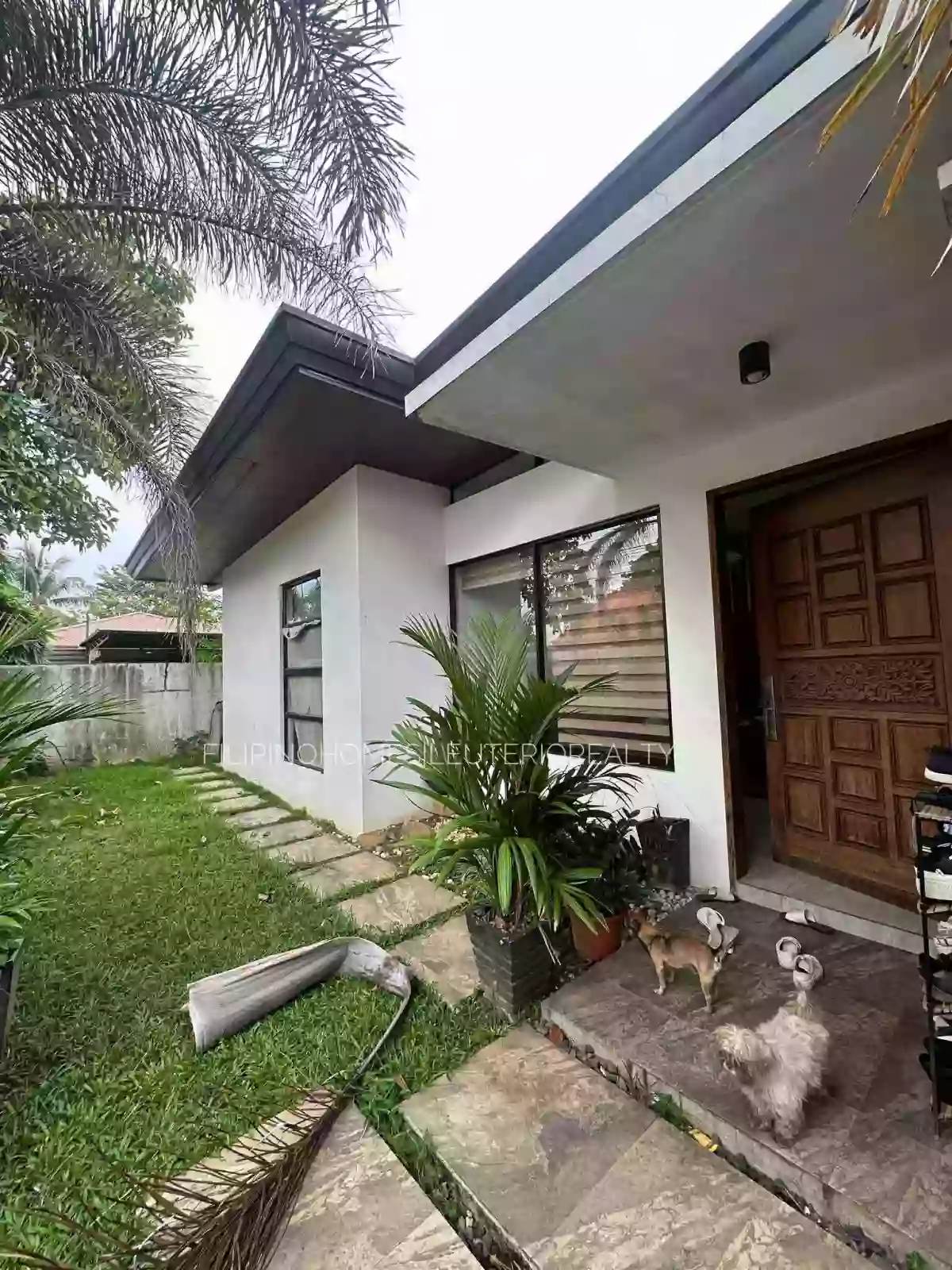 Open photo 11 of 20 — RUSH HOUSE AND LOT FOR SALE!