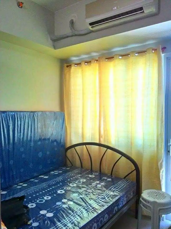 For Sale 1-bedroom with Balcony Near Glorietta, St. Andrew's Parish, Power Plant Mall, Greenbelt, Makati Medical Center, Makati Metro Manila — 1 Bedroom in Makati City, Metro Manila, 1224 — Photo 6