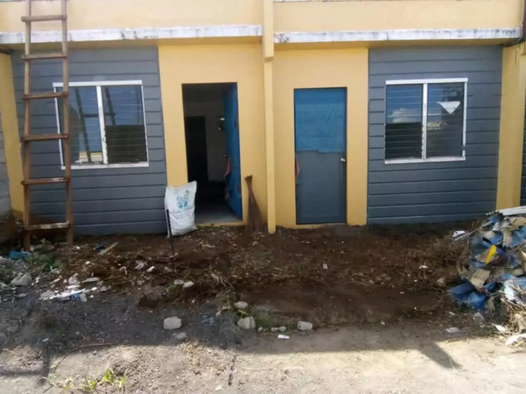 ROWHOUSE COMBINED UNIT FOR SALE!