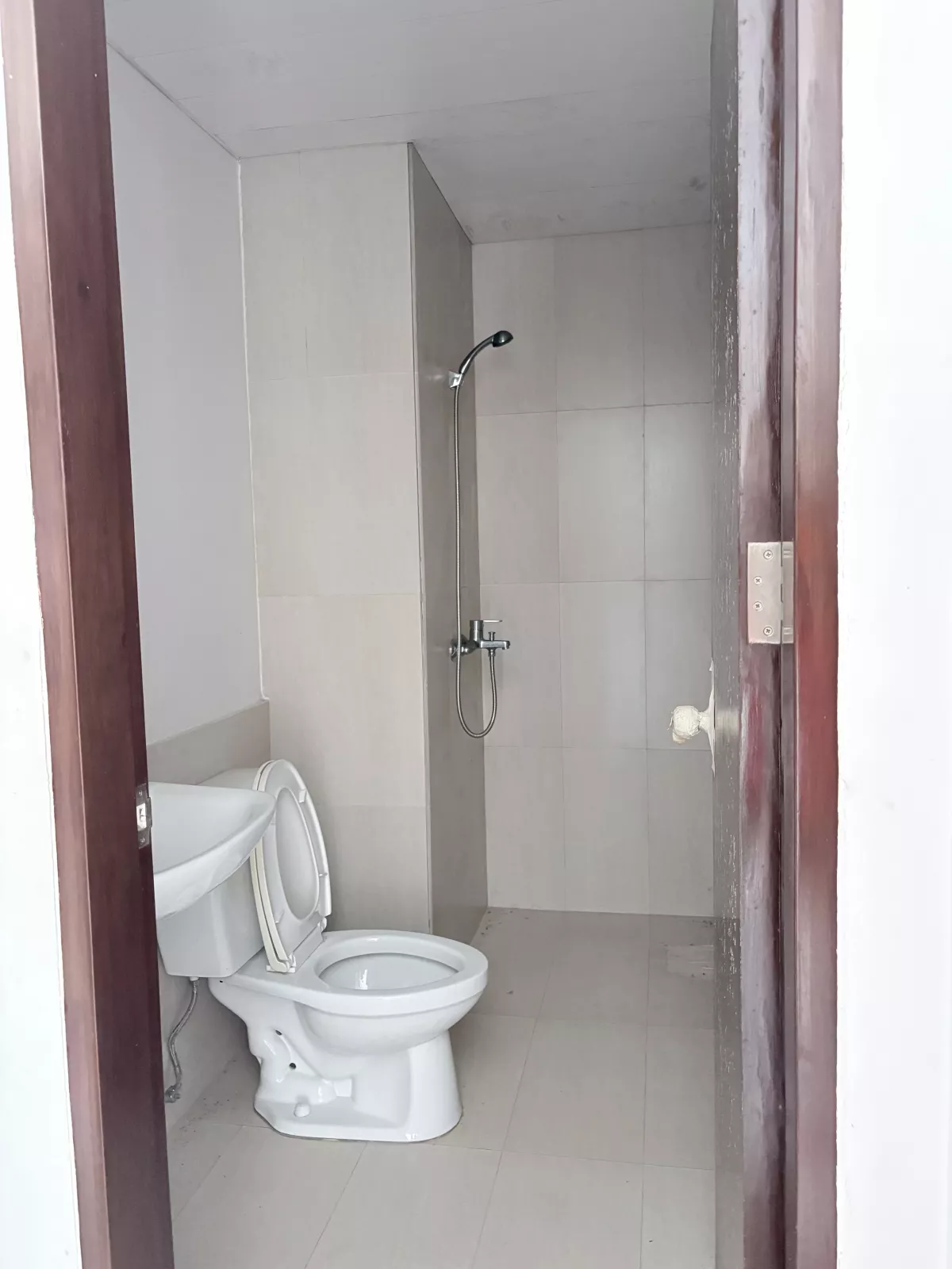 NEW 2 BEDROOM CONDOMINIUM FOR SALE — 2 Bedrooms in Rahmann Street, Cebu City, Philippines — Photo 5
