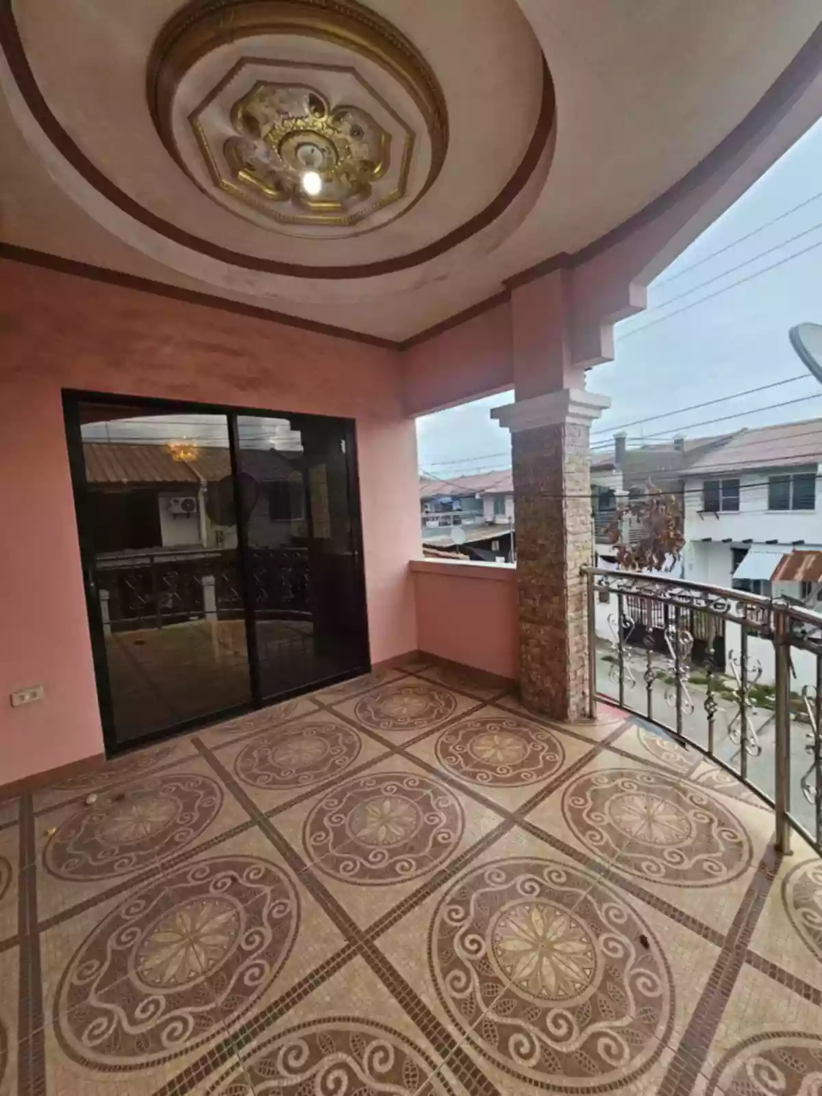 HOUSE AND LOT FOR SALE — House and Lot in Lapu-Lapu City, Cebu, Philippines — Photo 3