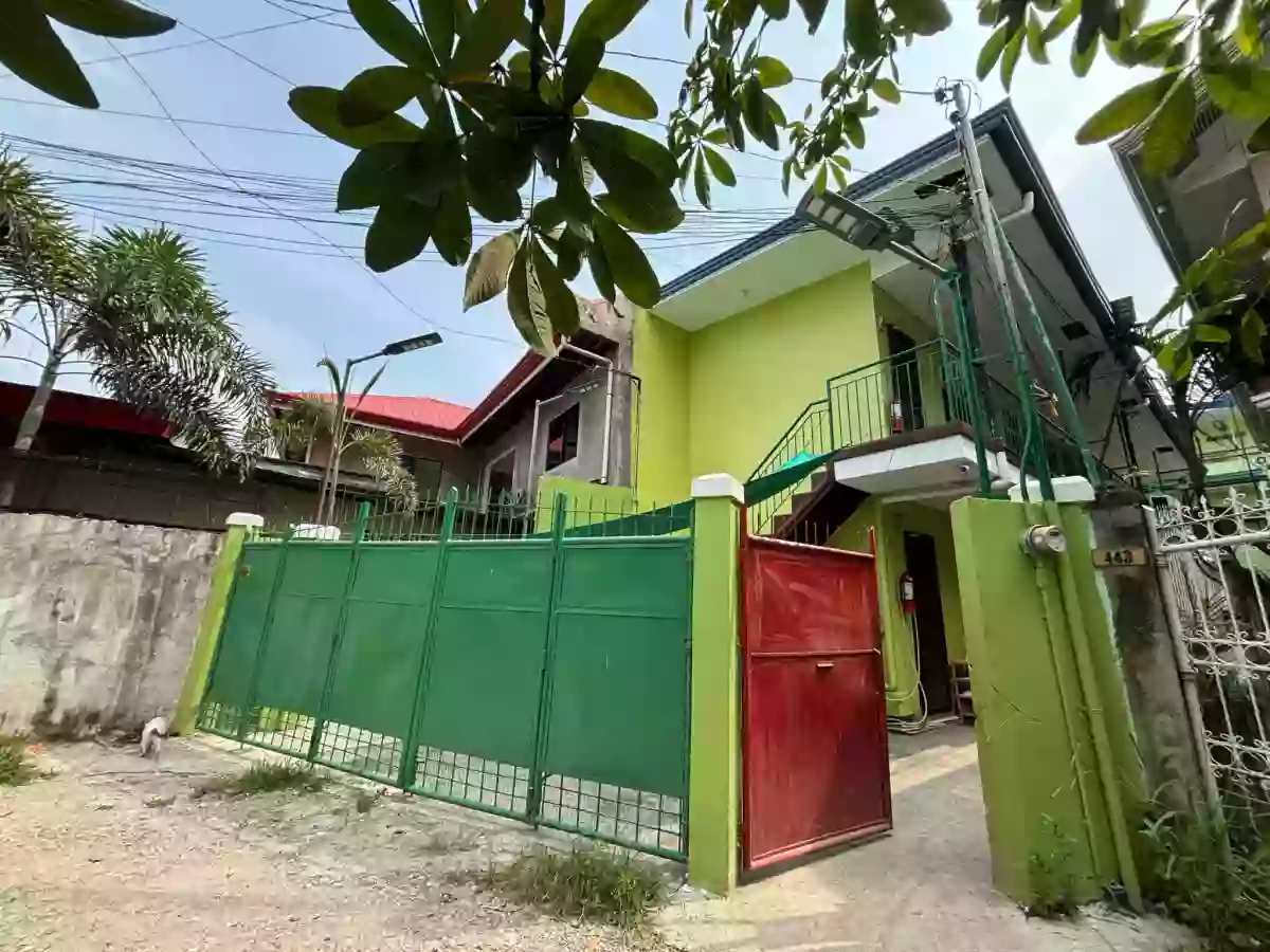 Open photo 18 of 18 — Income generating 8 door Apartment for sale