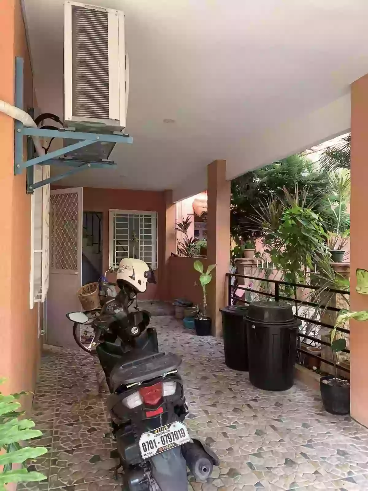 House and Lot 4 Bedrooms for Rush Sale in Lapu-lapu City — House and Lot in Lapu-Lapu City, Cebu, Philippines — Photo 7