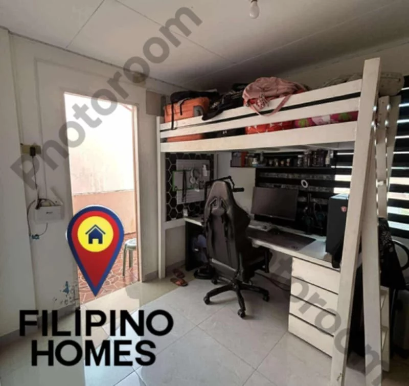 CAMELLA HEIGHTS SEMI-FURNISH HOUSE FOR SALE — House and Lot in Naga City, Camarines Sur, Philippines — Photo 2