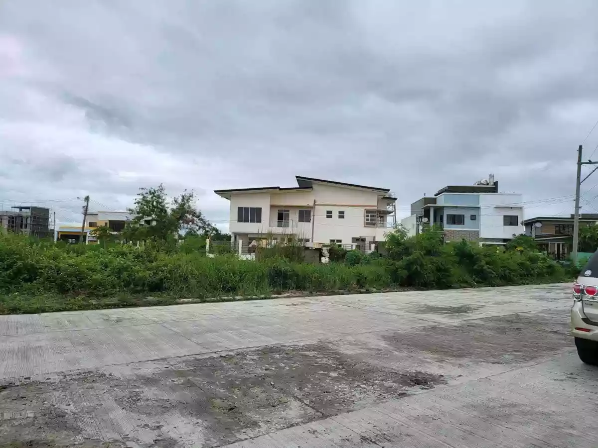 LOT FOR SALE (WESTWOODS GRAND ILOILO) FRONT OF CLUB HOUSE — Residential Lot in Mandurriao, Iloilo City, Iloilo — Photo 5