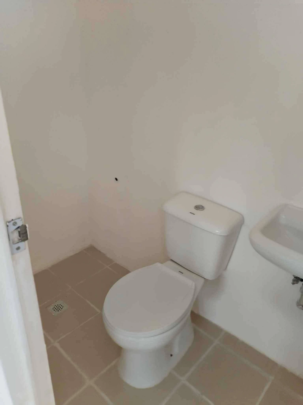 Finish Rowhouse for Rent in Pili, Cam. Sur — House and Lot in Pili, Camarines Sur, Philippines — Photo 5