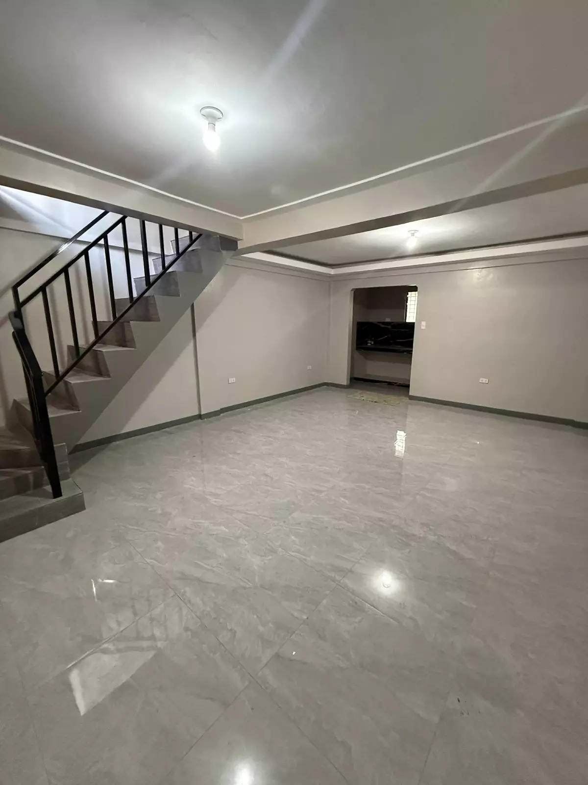 APARTMENT BUILDING — Building in Antipolo City, Rizal, Philippines — Photo 3
