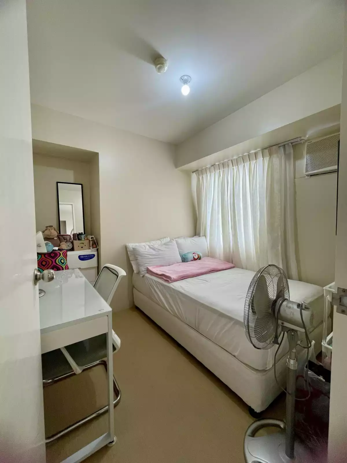 Furnished Corner Unit Condo 1BR for Sale at Avida Tower 2 - IT Park, Cebu City — 1 Bedroom in Lahug, Cebu City, Cebu — Photo 4