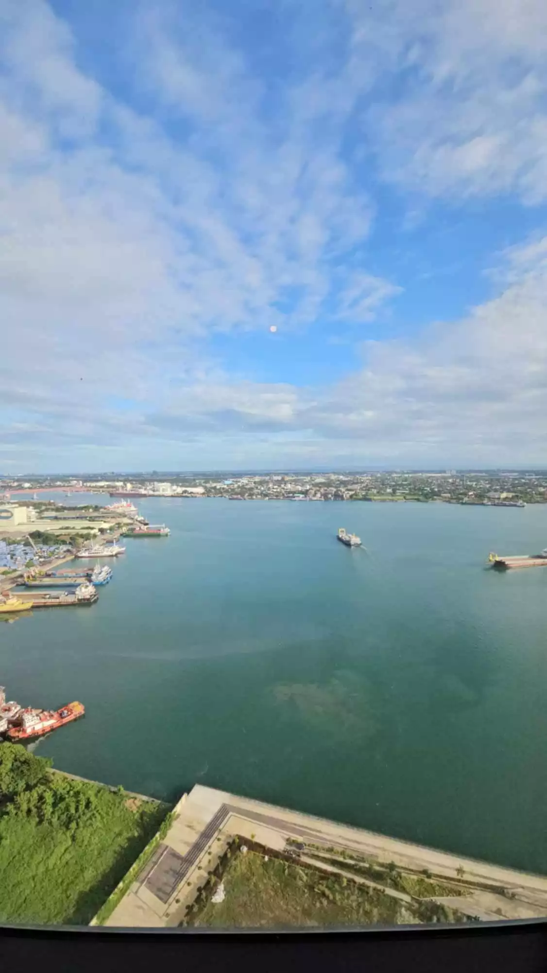 Mandani Bay Seaview Studio Unit for Sale!!! — Studio in F.E. Zuellig Avenue, Mandaue City, Philippines — Photo 3